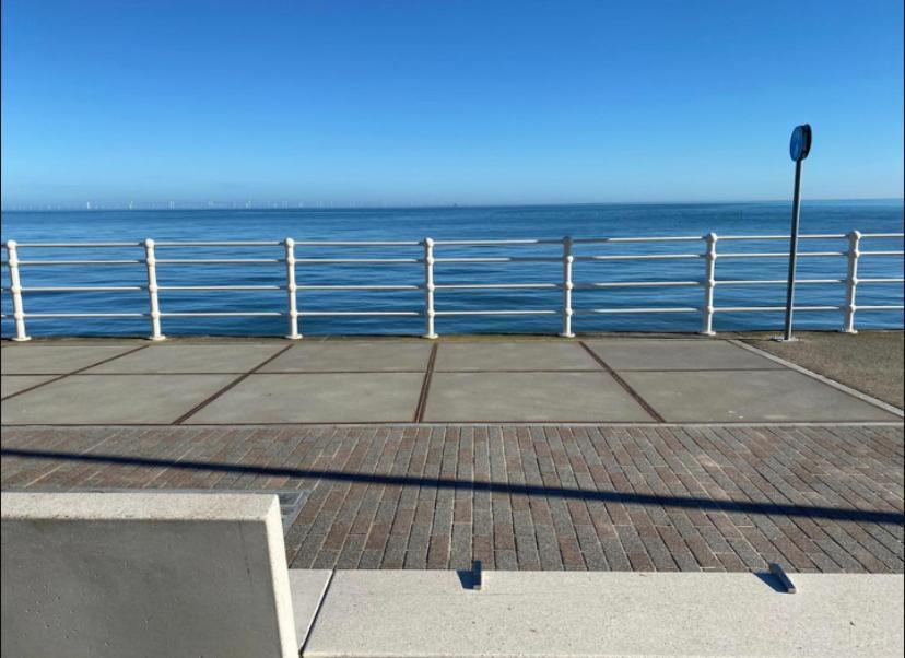 Luxury Modern 1Bed Sea View Apartment Rhôs-on-Sea Exterior foto